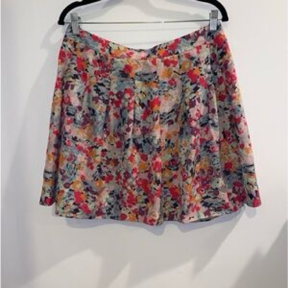 J Crew Pleated Floral 💐Skirt, sz 8 - Picture 4 of 13